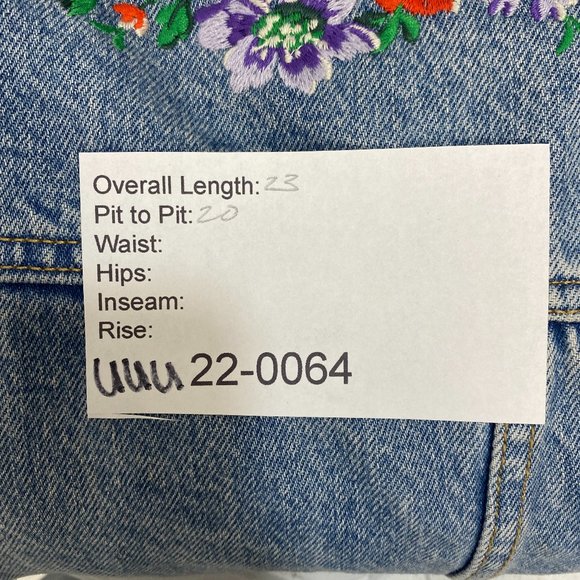 Levi's Premium Floral Embroidered Ex BF Denim Trucker Jean Jacket Light Wash S - Picture 11 of 11